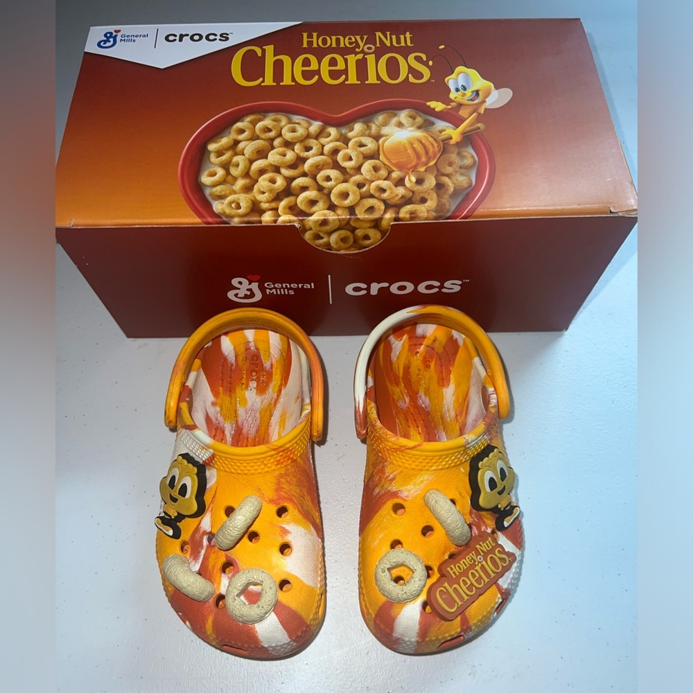 Crocs Classic Honey Nut Cheerios Clog Orange/white Toddler Sz. C8 Pre-owned